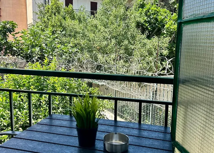 Seaside Escape Apartments - Poseidon