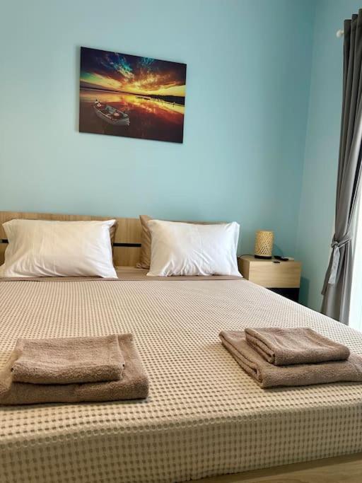 Seaside Escape - Poseidon Apartment *
